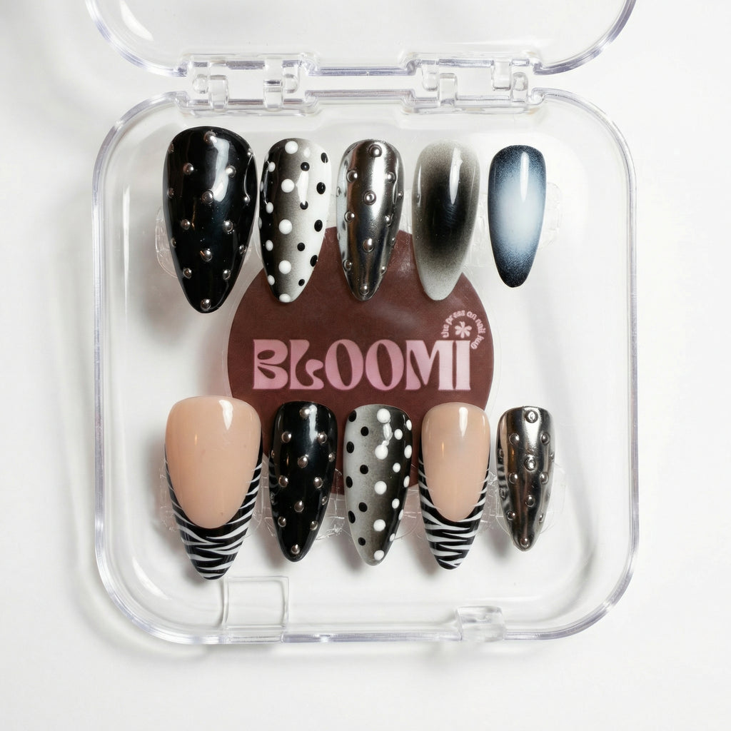 Mono Studs